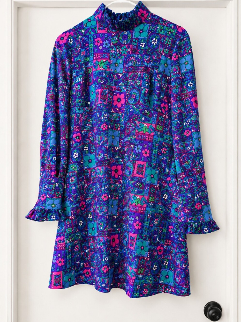 Vintage Handmade Psychedelic Floral Mod Dress Ruffle Collar